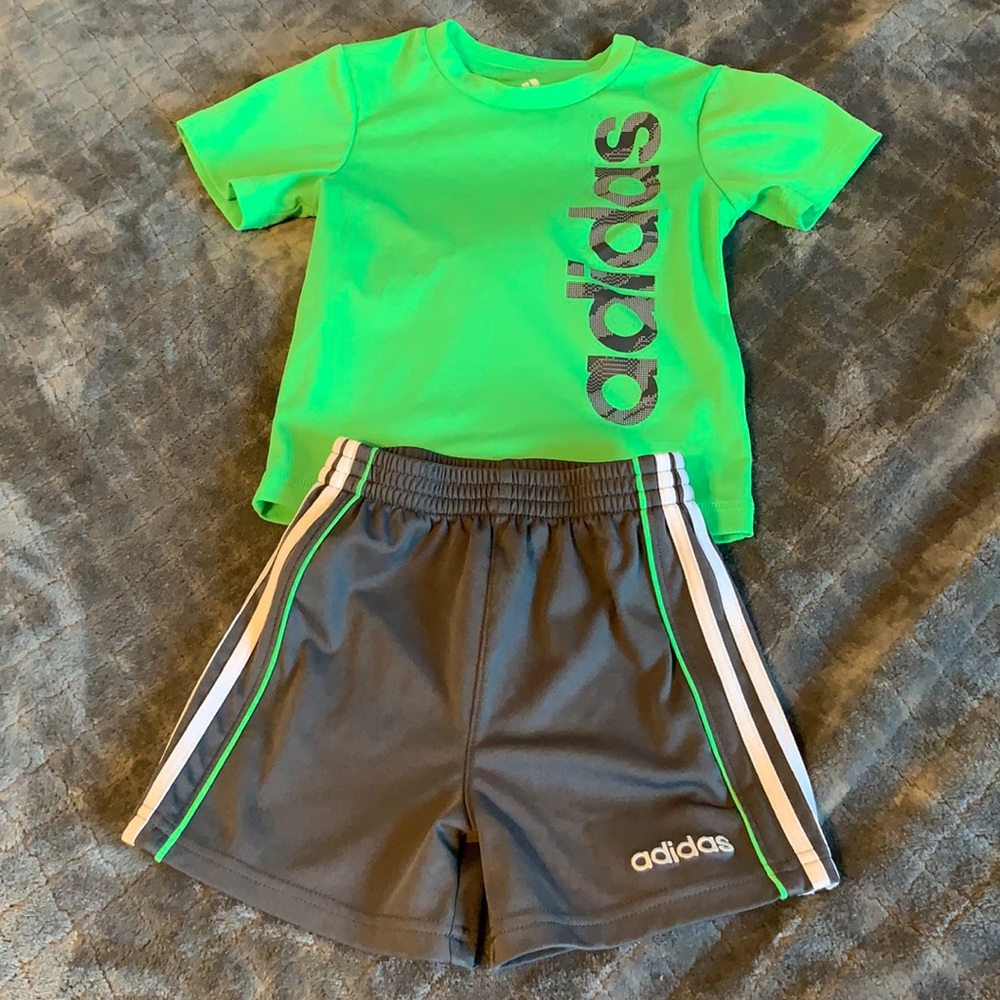 Never worn Adidas set 18 months